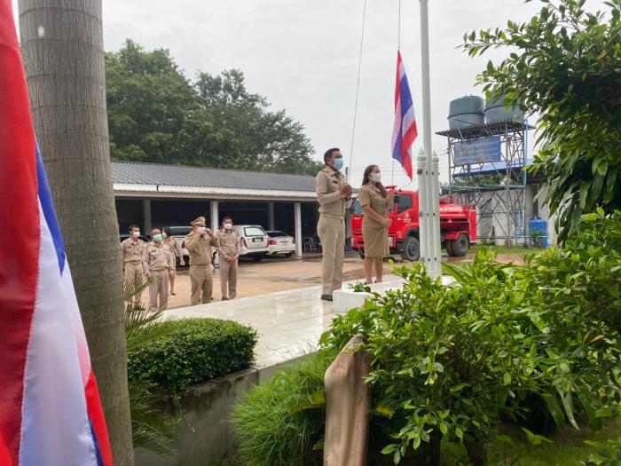 กิจกรรมเข้าแถวเคารพธงชาติ เนื่องในวันพระราชทานธงชาติไทย 28 กันยายน (Thai National Flag Day) องค์การบริหารส่วนตำบลหนองแซง