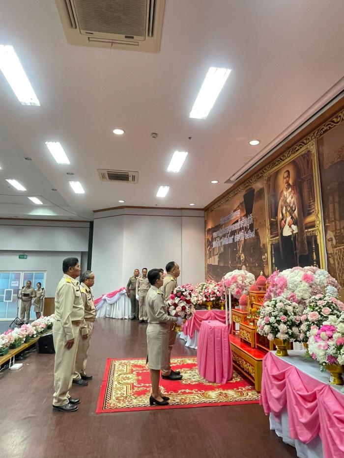 เข้าร่วมพิธีถวายราชสักการะพระบาทสมเด็จพระจุลจอมเกล้าเจ้าอยู่หัว เนื่องในวันท้องถิ่นไทย