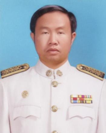 นายกษิภัท  อ่อนน้อม